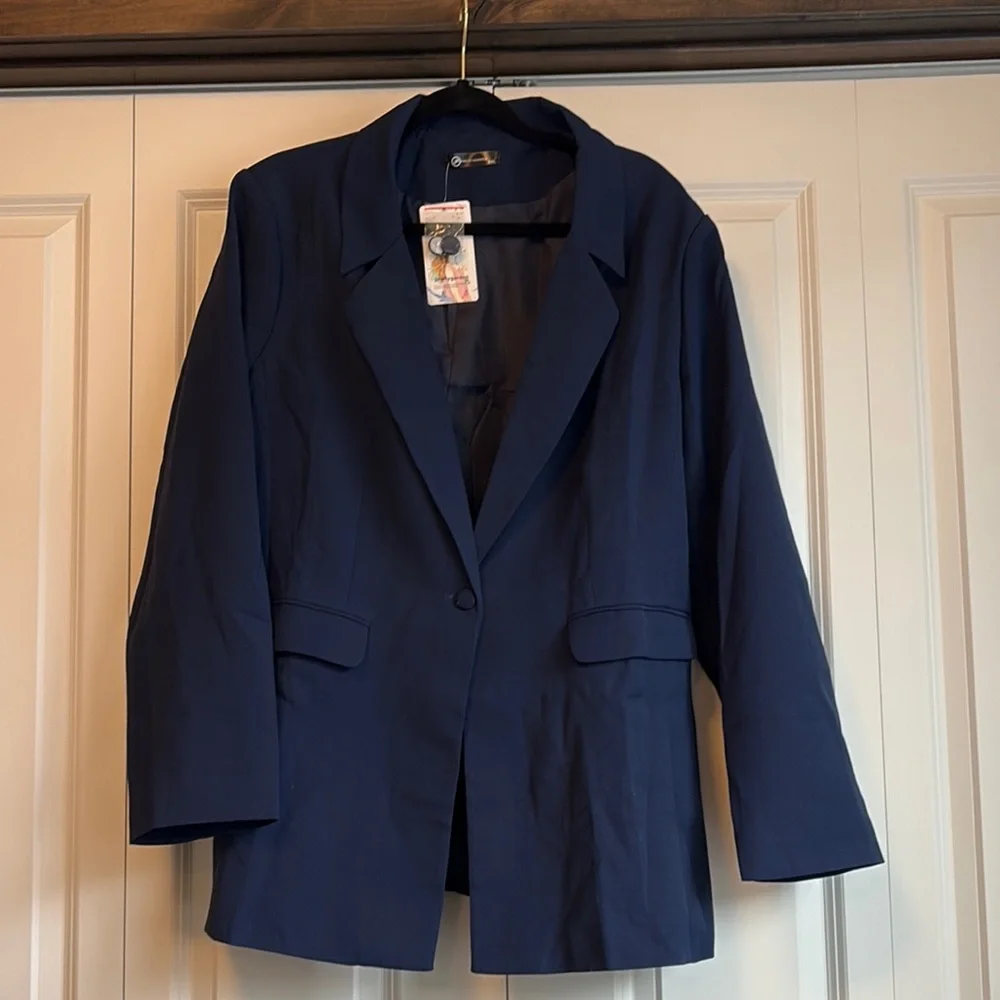 Classic Navy Women's Blazer - Picture 1 of 8